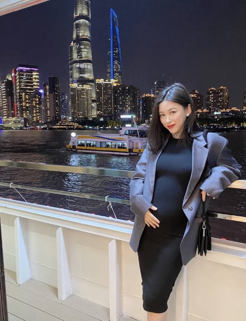 在为宝宝挑选婴儿服饰时,家长们往往面临众多选择。今天我们就来聊聊婴儿服饰中的“明星”——这些被大家公认的婴儿服饰十大品牌。