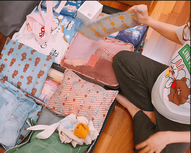 你是否在为挑选合适的婴儿服饰而烦恼?面对市场上众多的品牌,如何选择一个既时尚又安全的婴儿服饰品牌呢?本文将通过对比分析,帮助您了解婴儿服饰行业的现状,并推荐十大知名品牌。